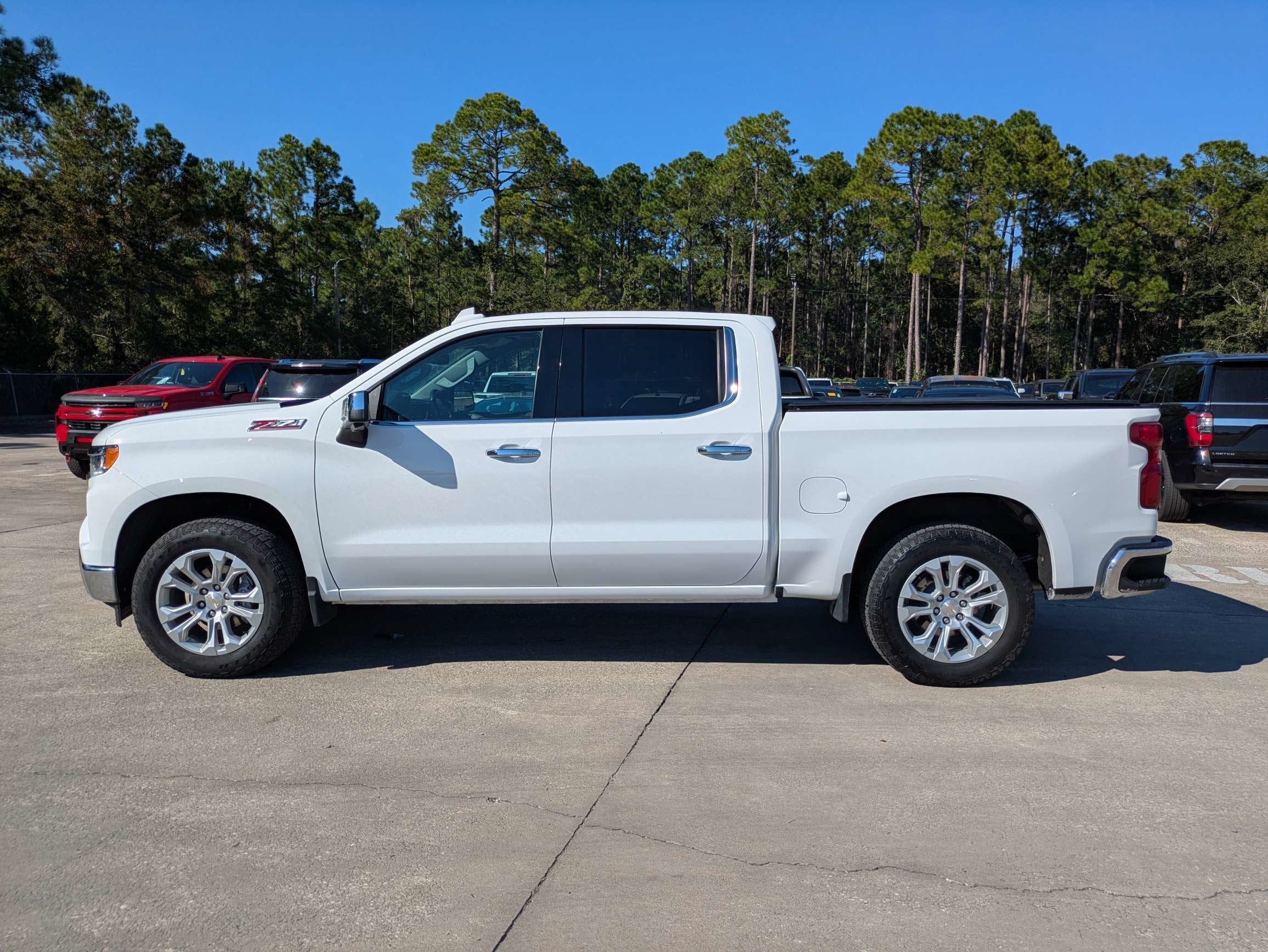 2025 Chevrolet Silverado 1500 LTZ