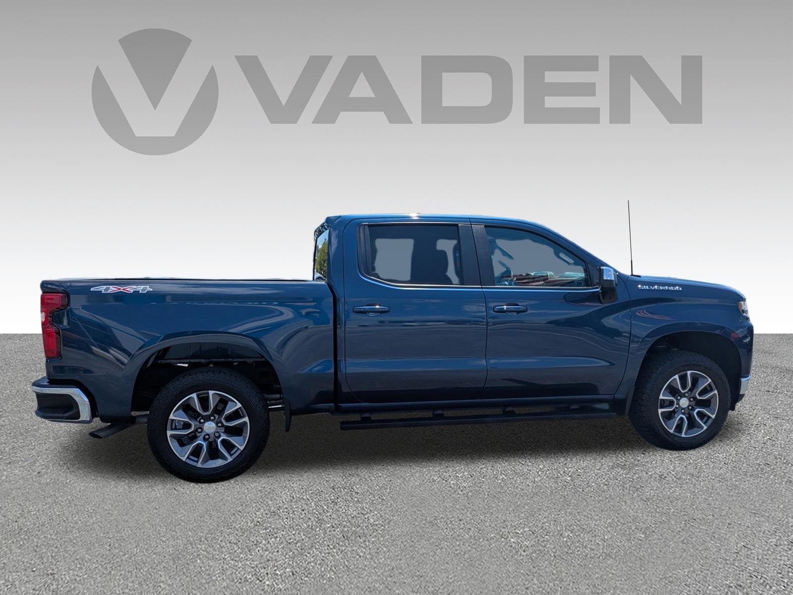 2022 Chevrolet Silverado 1500 LTD LT (2FL)