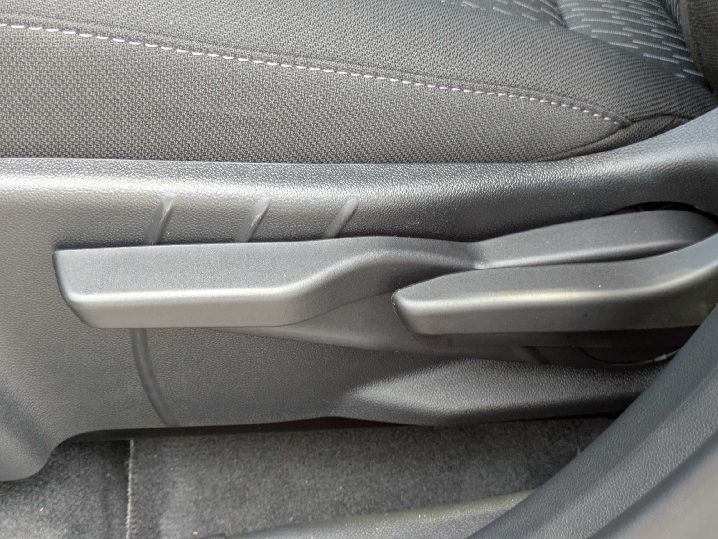 2027 Chevrolet Equinox LT - Photo 10