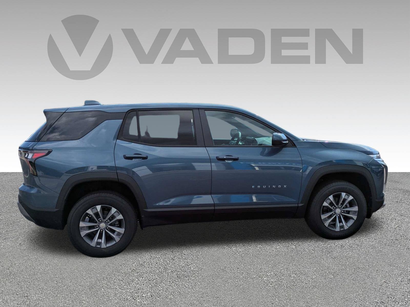 2027 Chevrolet Equinox LT - Photo 23