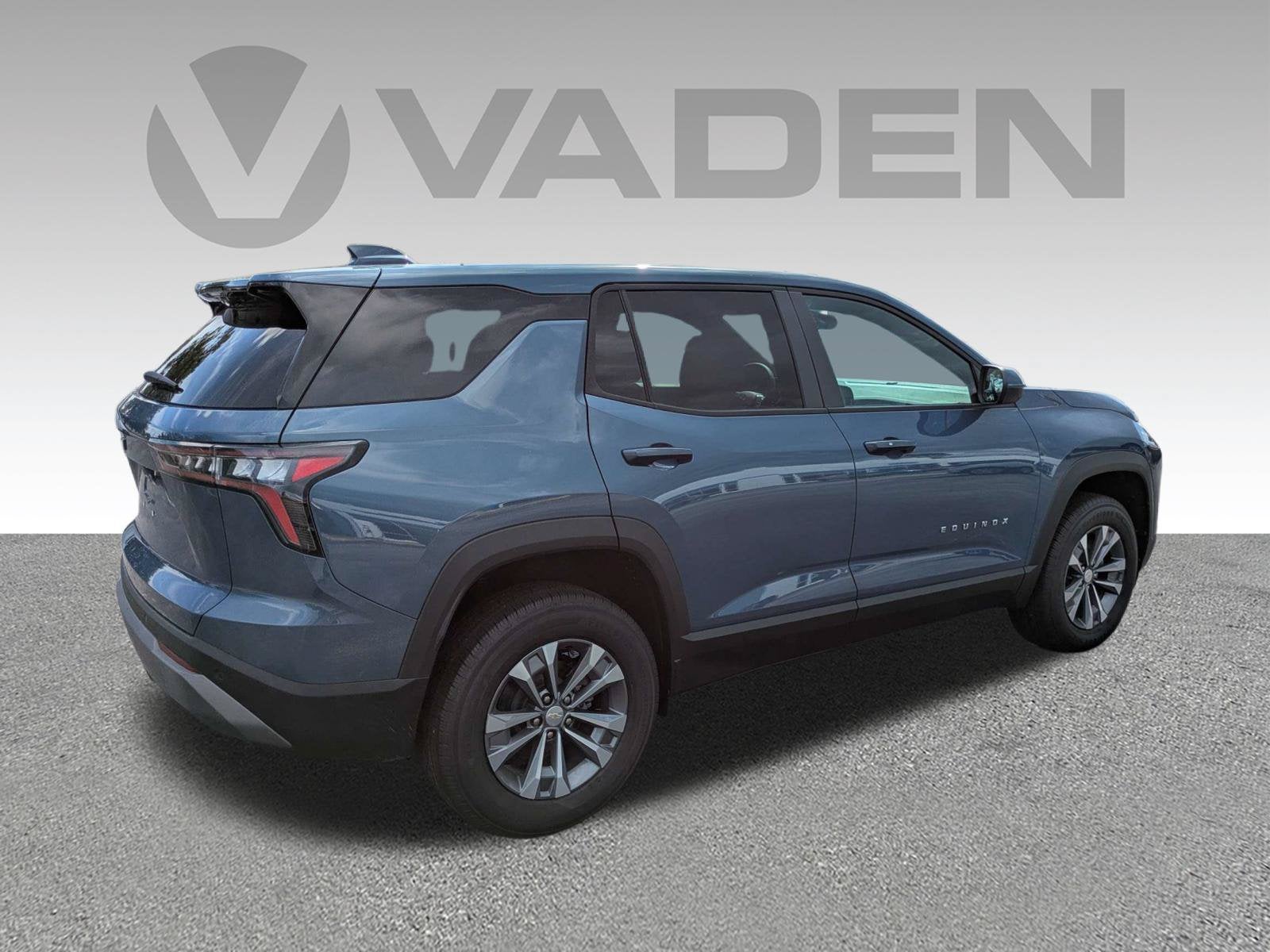 2027 Chevrolet Equinox LT - Photo 24