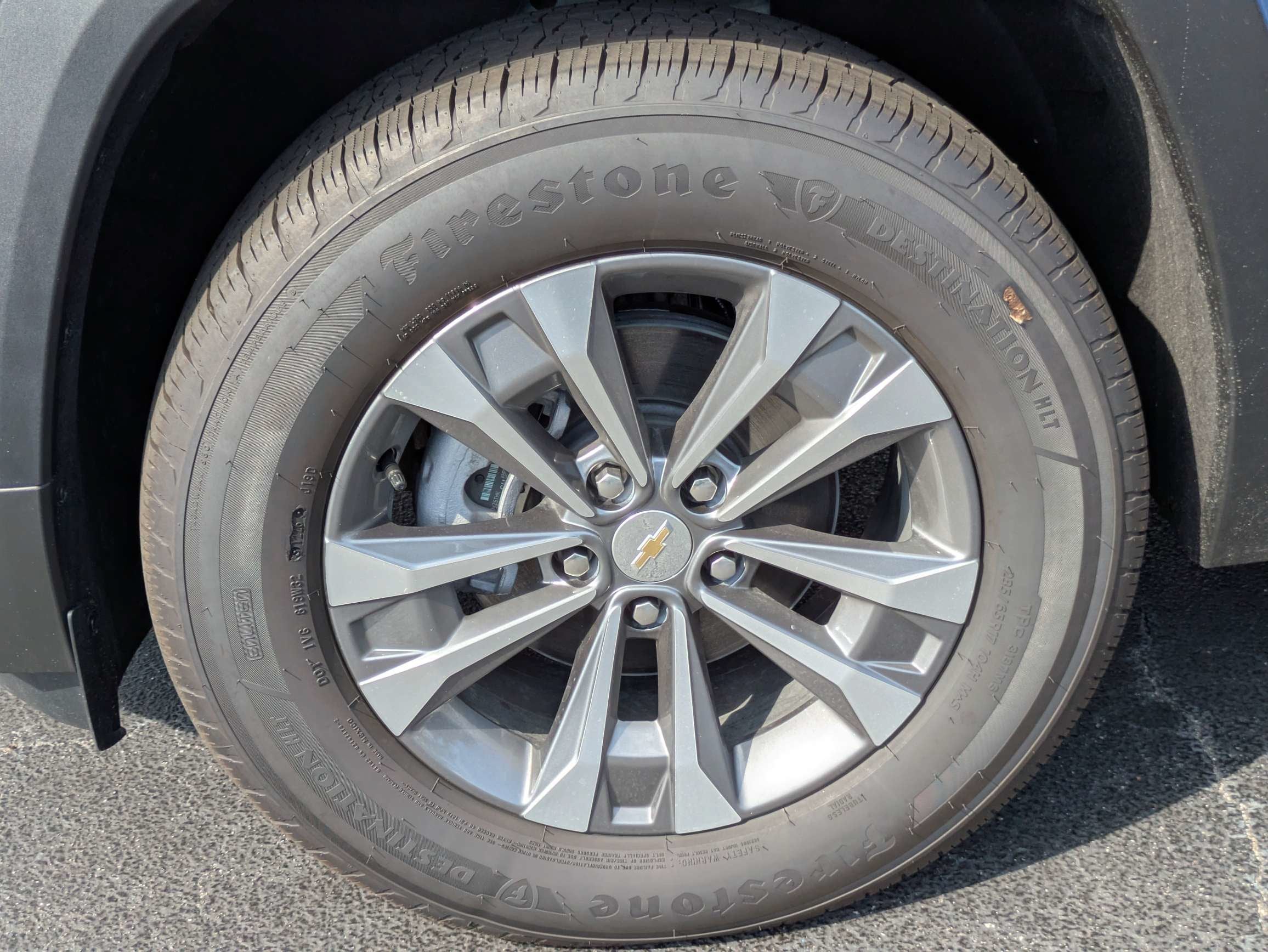 2027 Chevrolet Equinox LT - Photo 29
