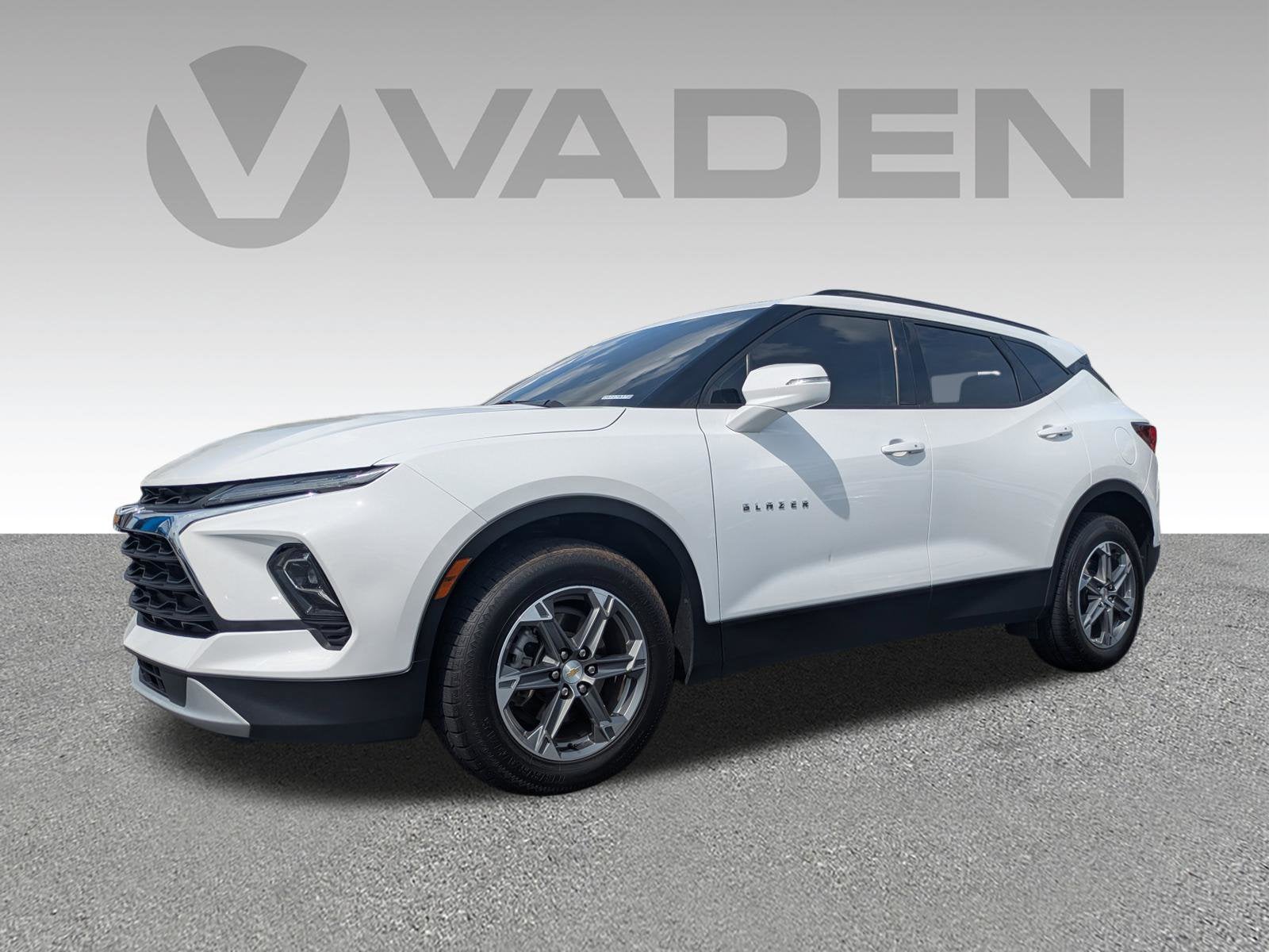 2023 Chevrolet Blazer 2.0T 3LT AWD's photo
