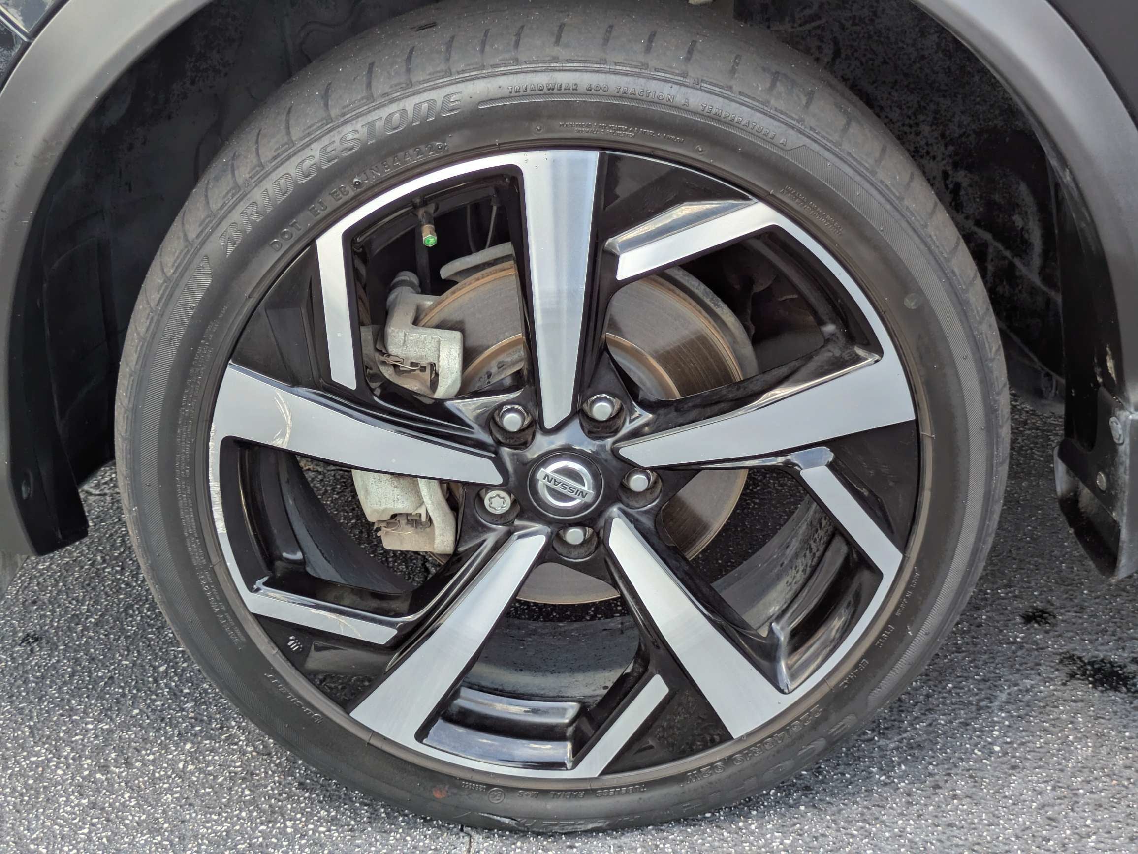 2022 Nissan Rogue Sport SL FWD Xtronic CVT