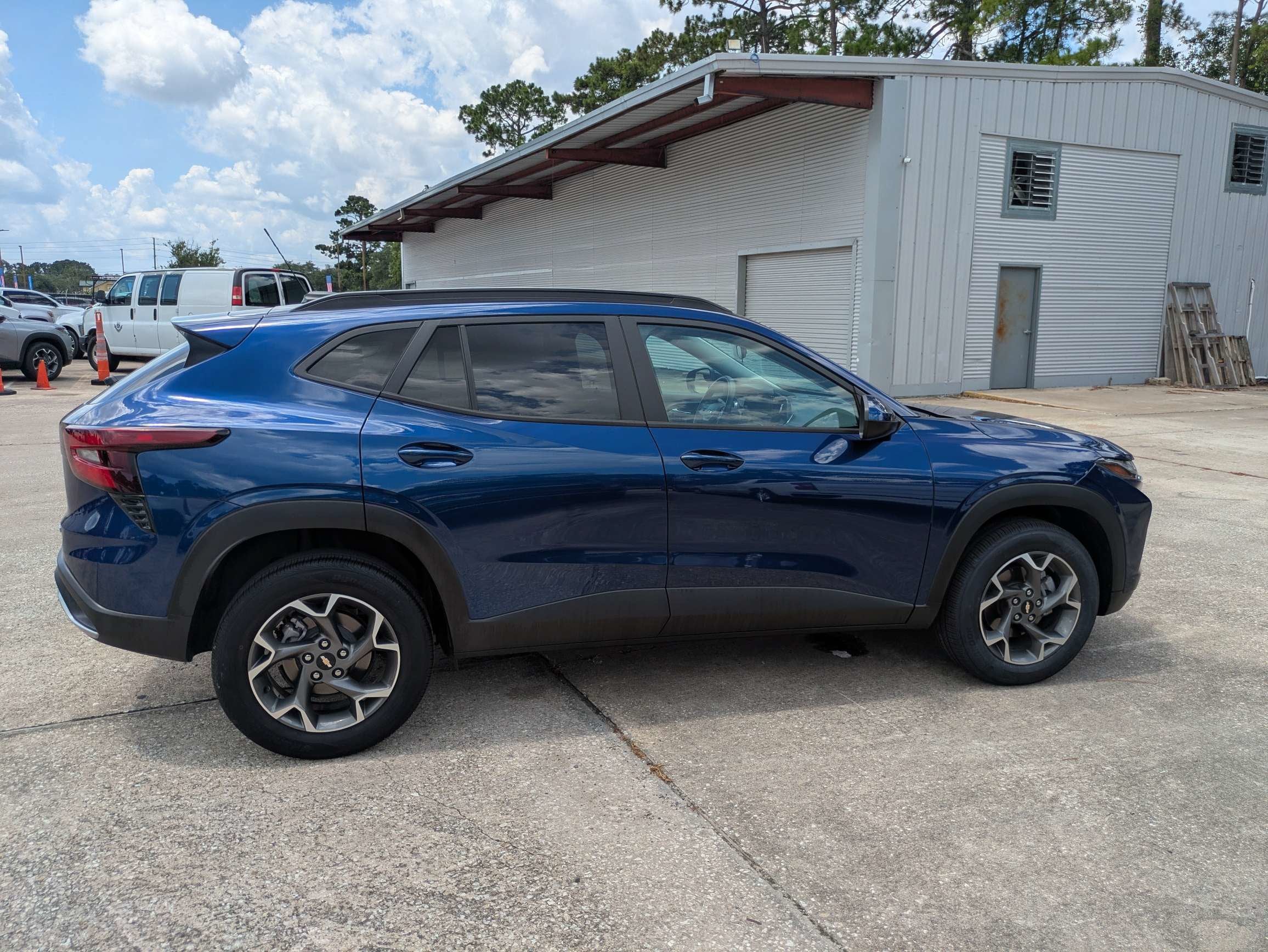 2024 Chevrolet Trax LT