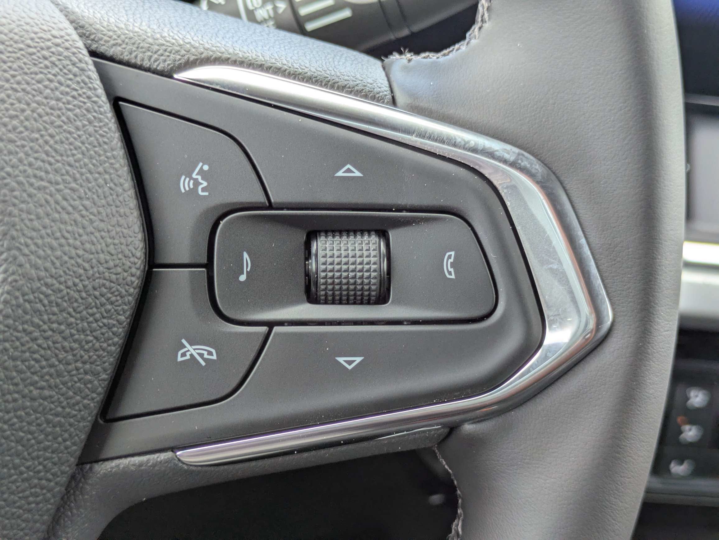 2026 Chevrolet Trax LT - Photo 16