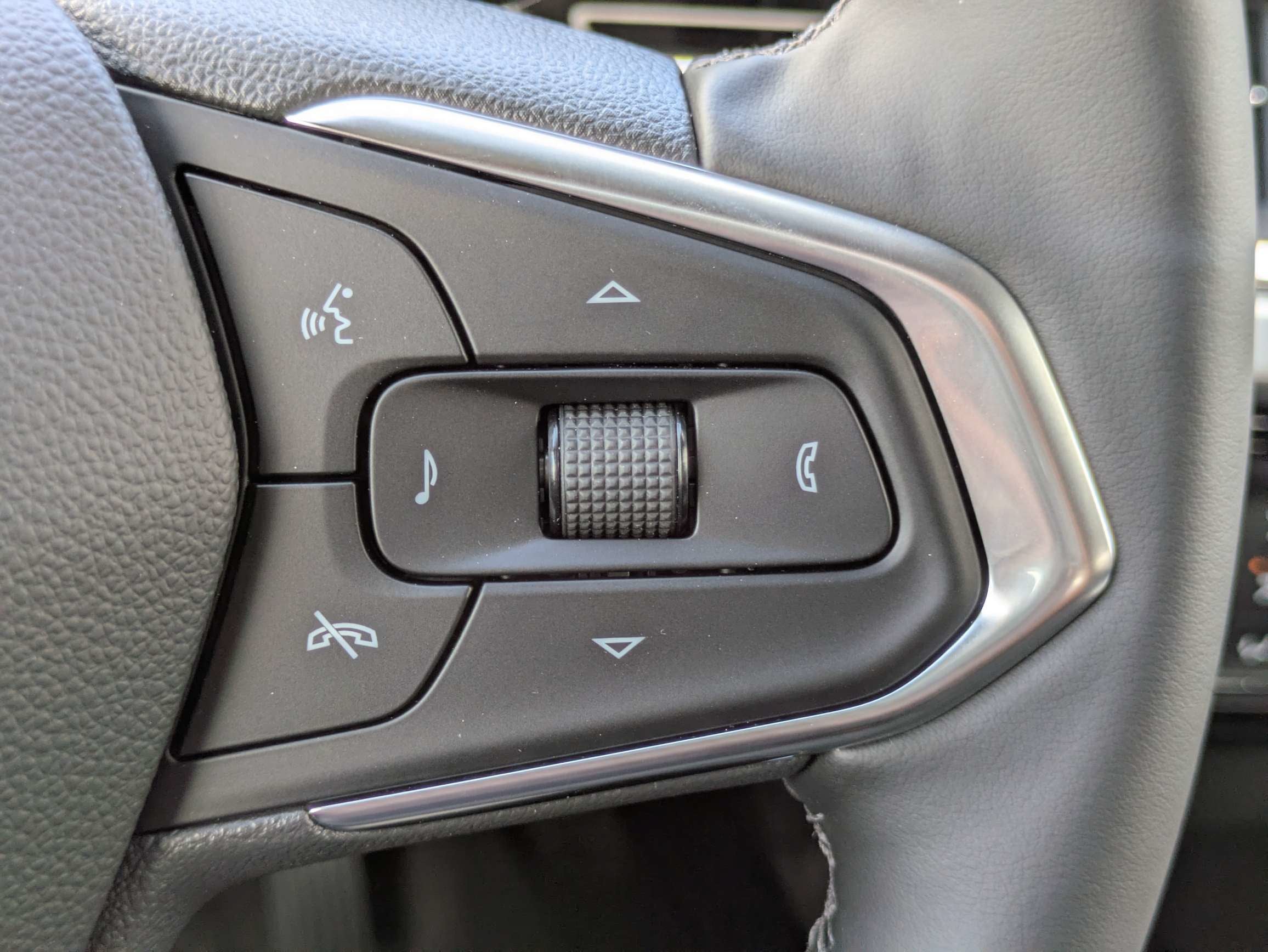 2026 Chevrolet Trax LT - Photo 16