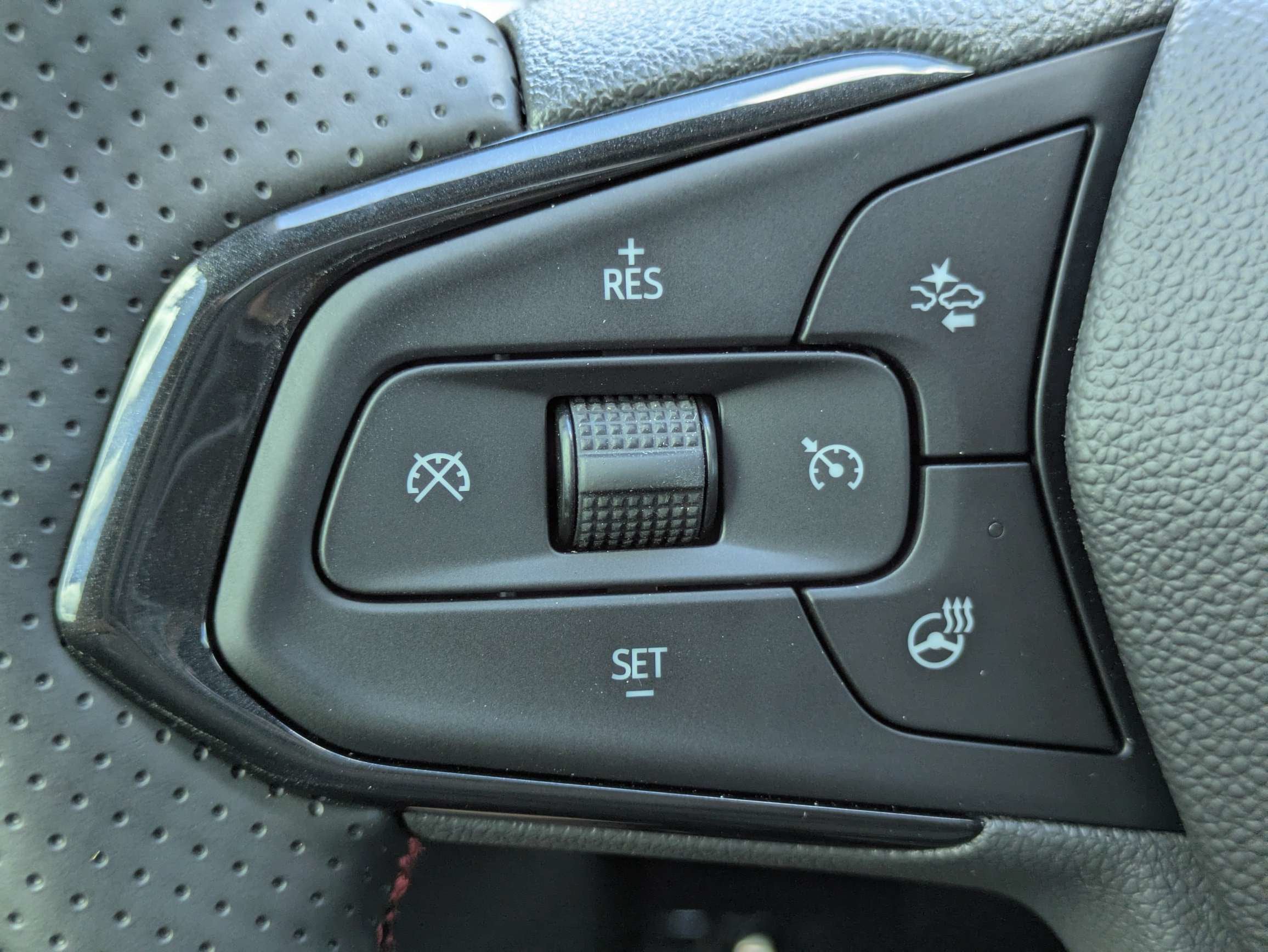 2026 Chevrolet Trax RS - Photo 15