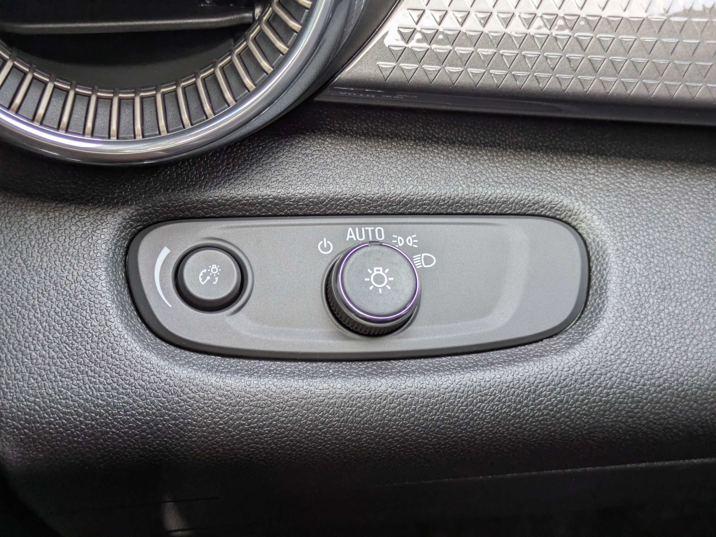 2026 Chevrolet Trax Activ - Photo 14