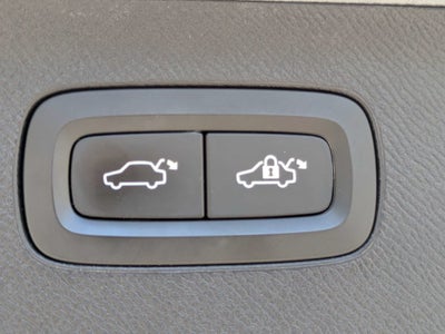 2018 Volvo XC90 T5 Momentum