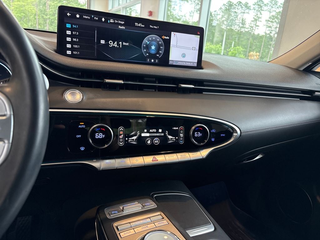 2022 Genesis GV70 2.5T
