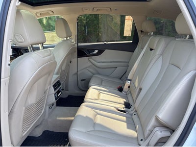 2019 Audi Q7 55 Premium Plus quattro
