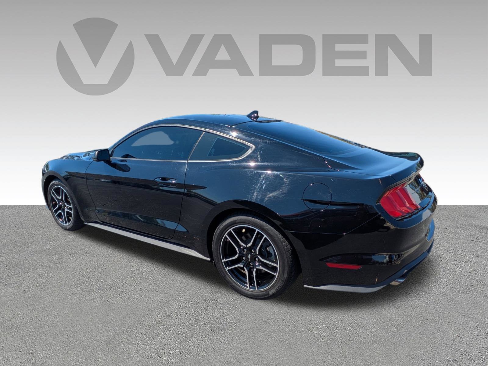 2020 Ford Mustang EcoBoost
