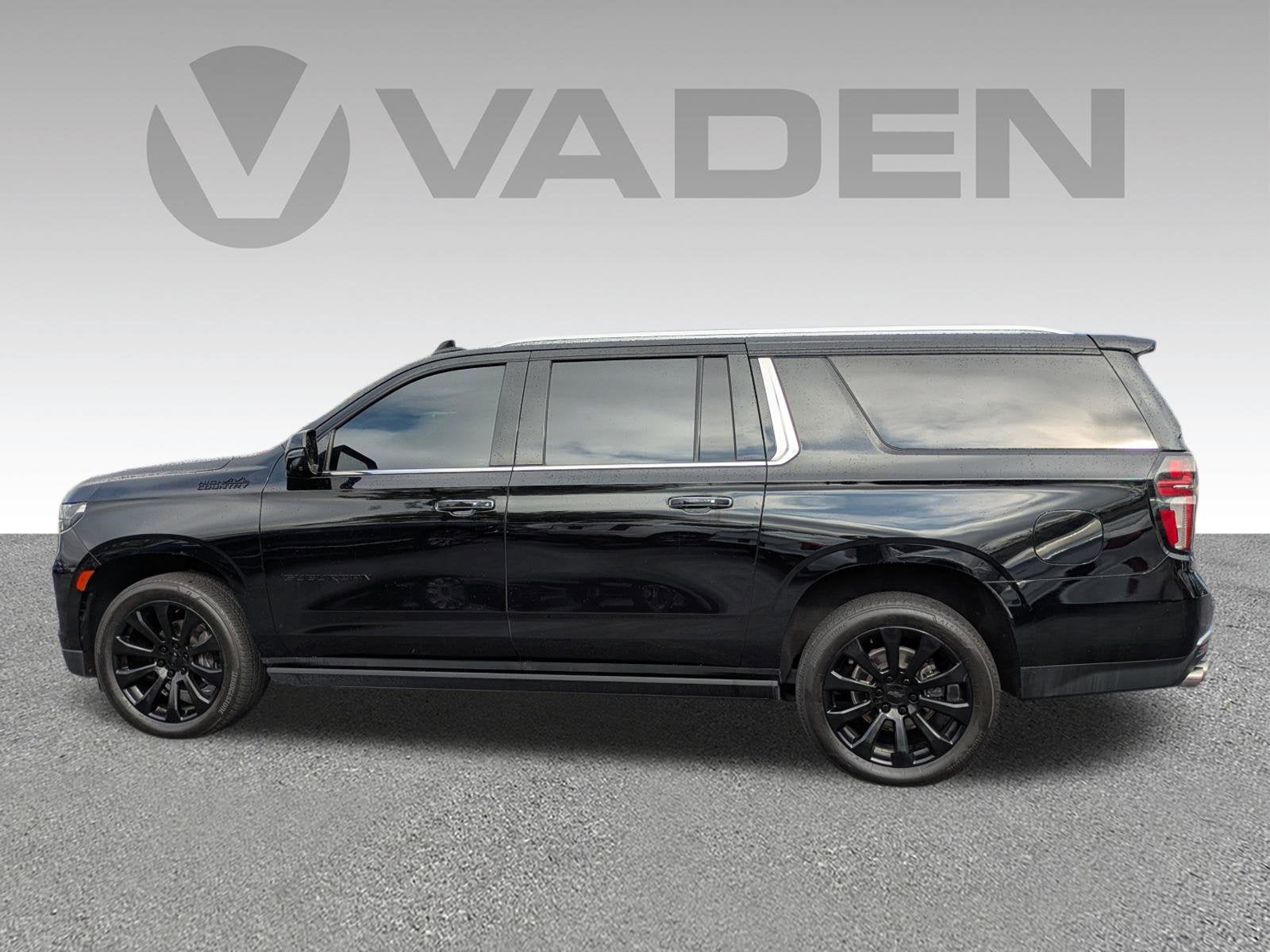 2022 Chevrolet Suburban High Country