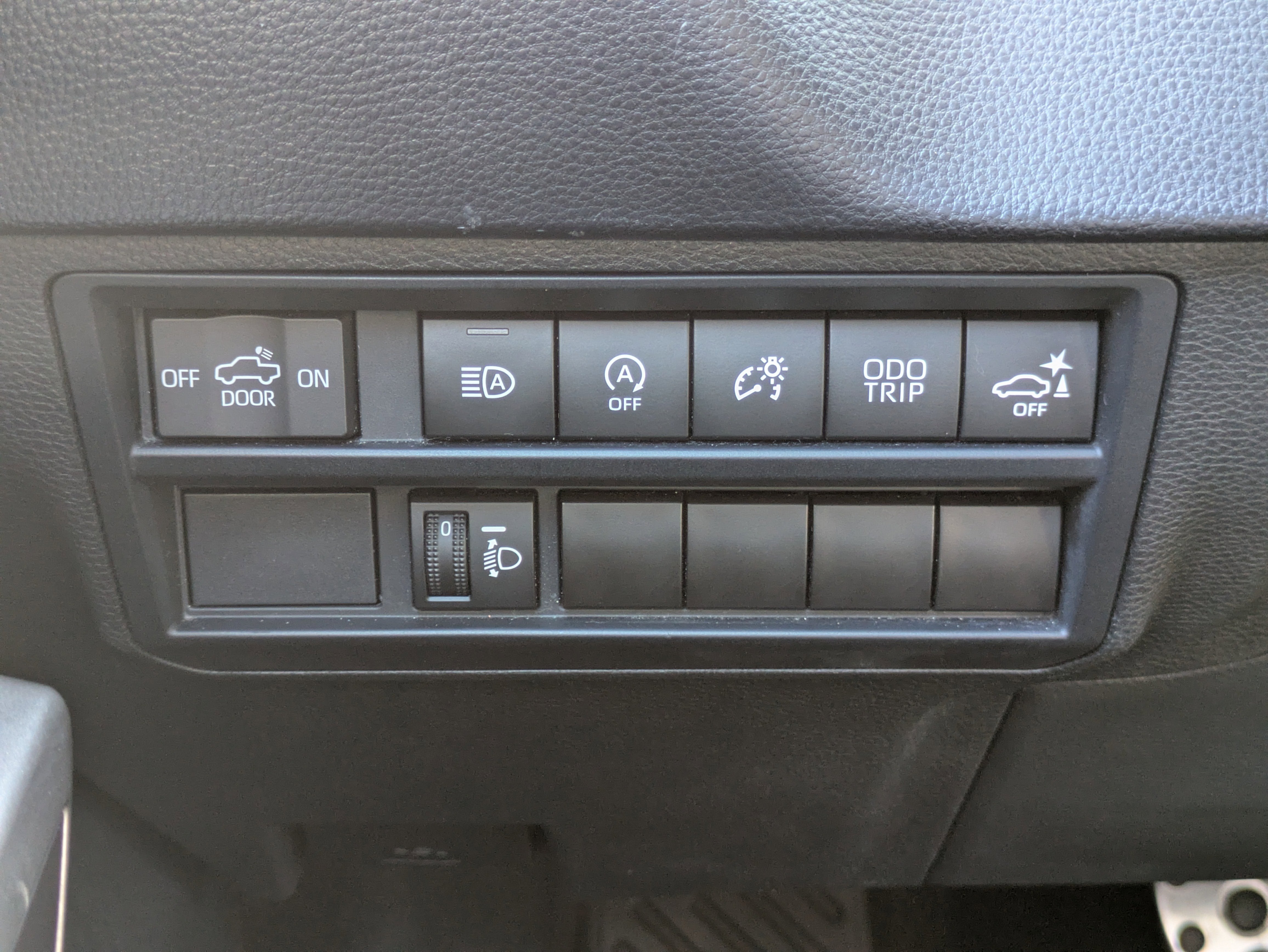 2022 Toyota Tundra 2WD SR5