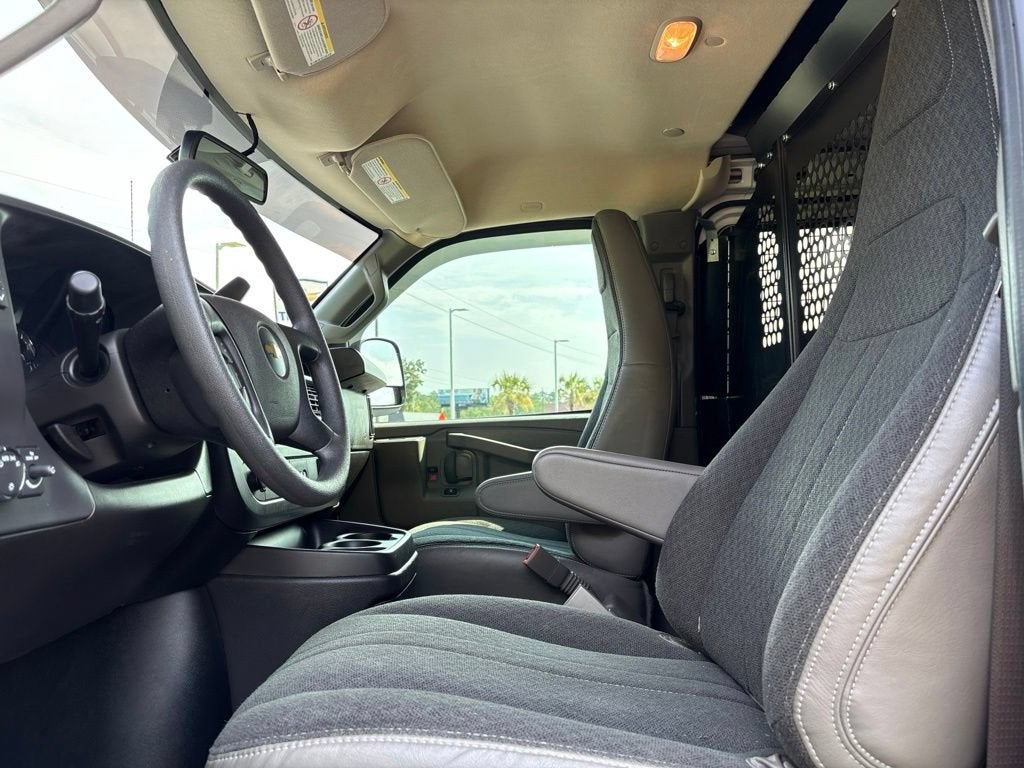 2024 Chevrolet Express Cargo 2500 WT