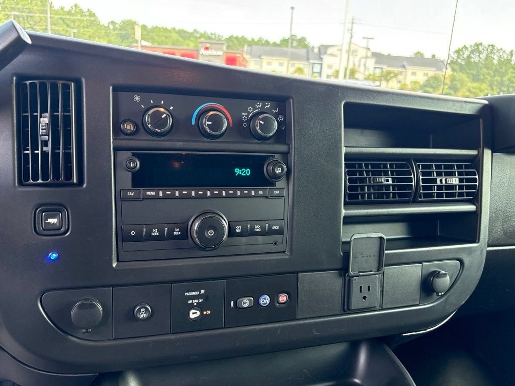 2024 Chevrolet Express Cargo 2500 WT