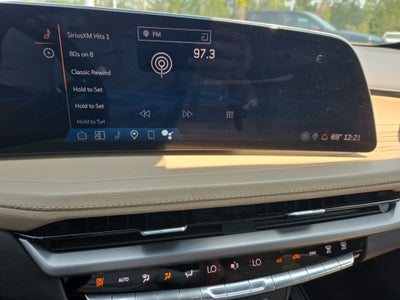 2024 Cadillac XT4 Premium Luxury