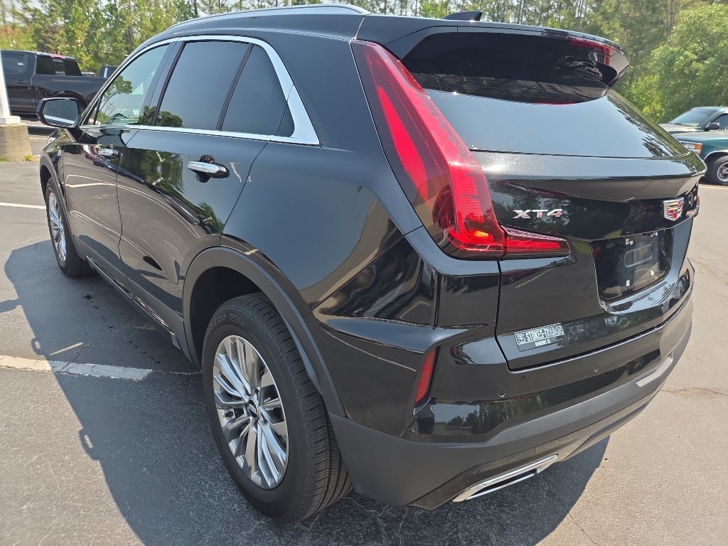 2024 Cadillac XT4 Premium Luxury