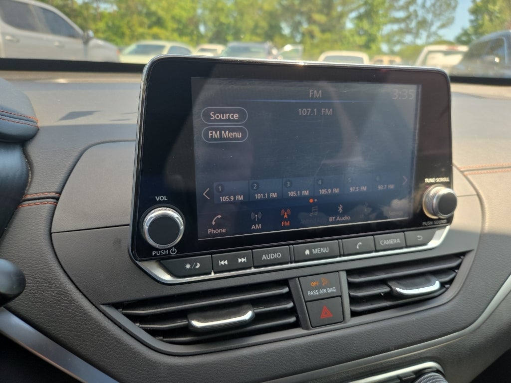 2022 Nissan Altima 2.5 SR