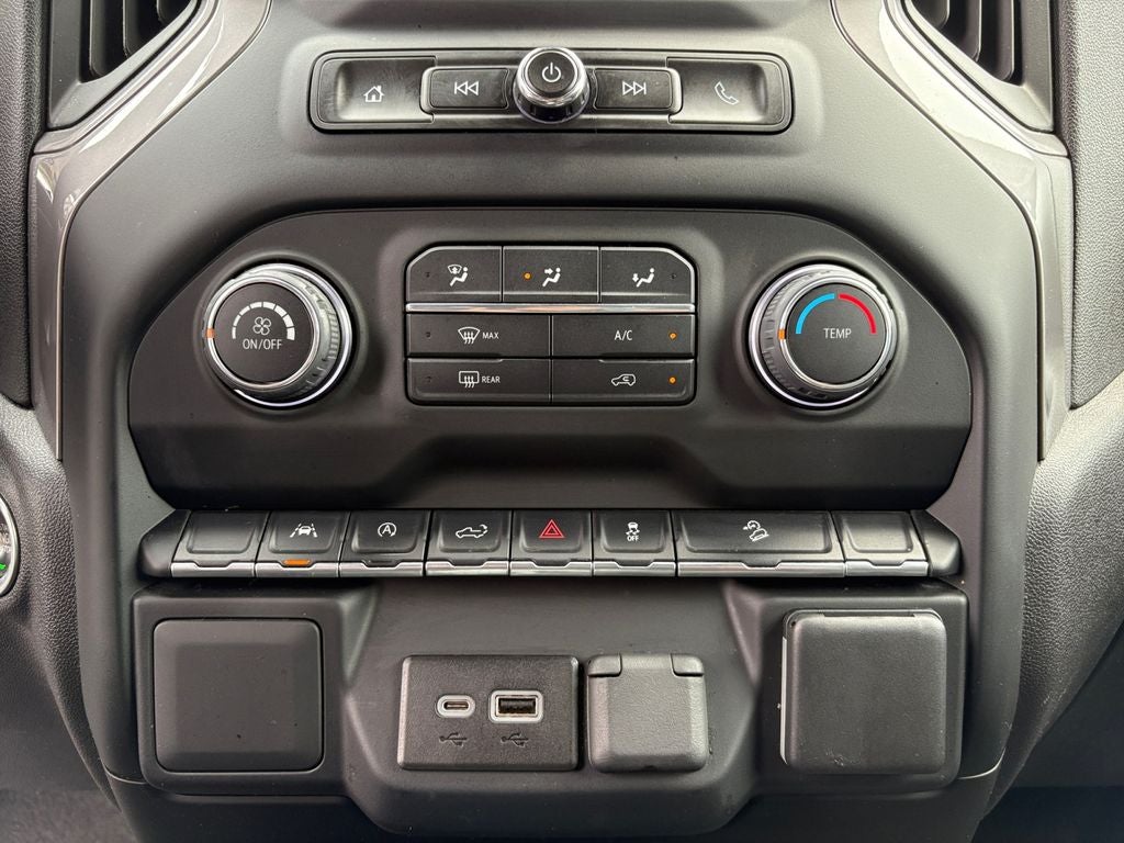 2022 Chevrolet Silverado 1500 Custom Trail Boss