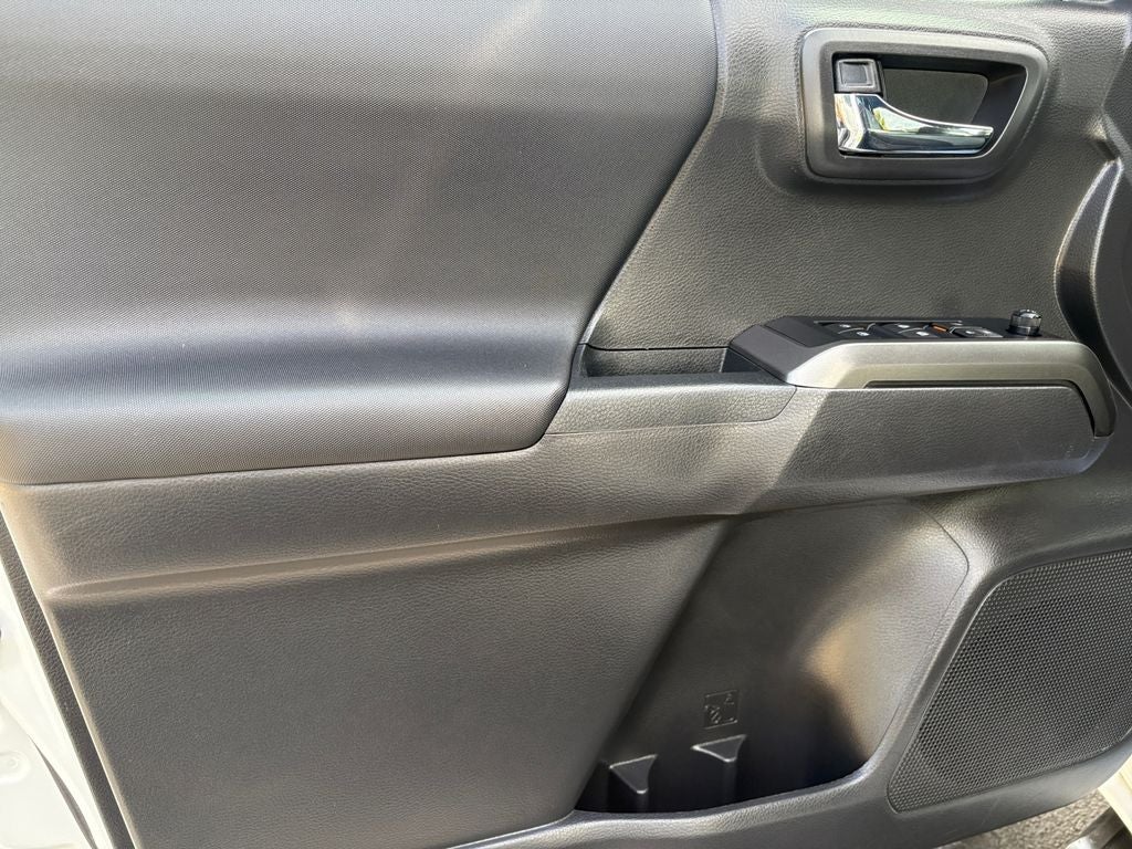 2022 Toyota Tacoma 4WD SR