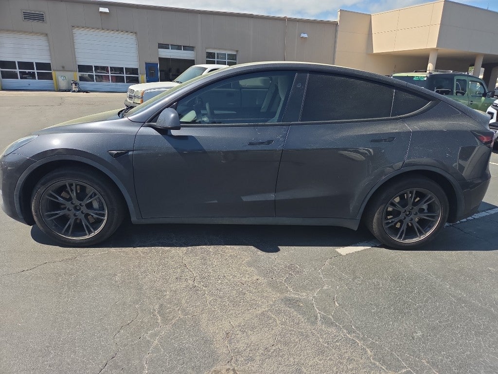 2025 Tesla Model Y Long Range