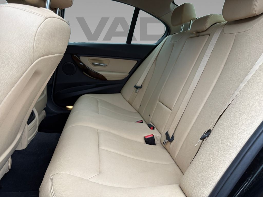 2017 BMW 3 Series 320i